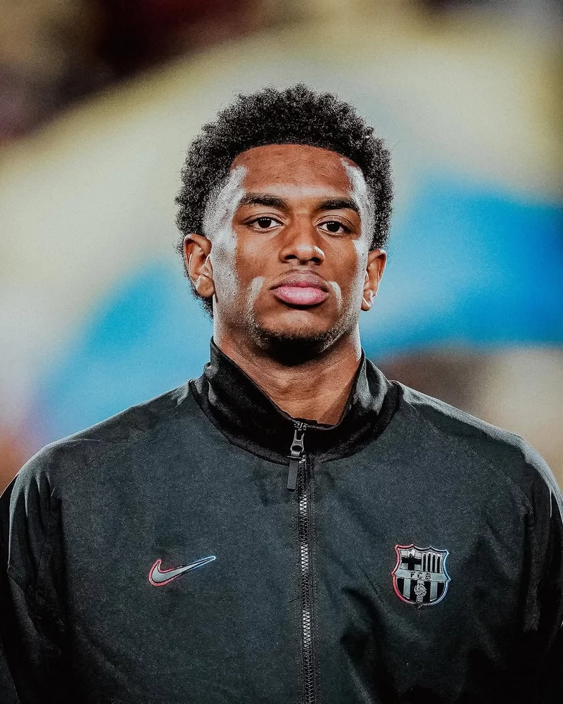 Từ U17 Đến World Cup — Con Đường Quốc Tế Của Alejandro Balde