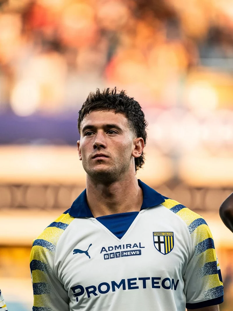 Bí Mật Vị Trung Vệ Parma – Alessandro Circati và Lựa Chọn Quốc Tịch