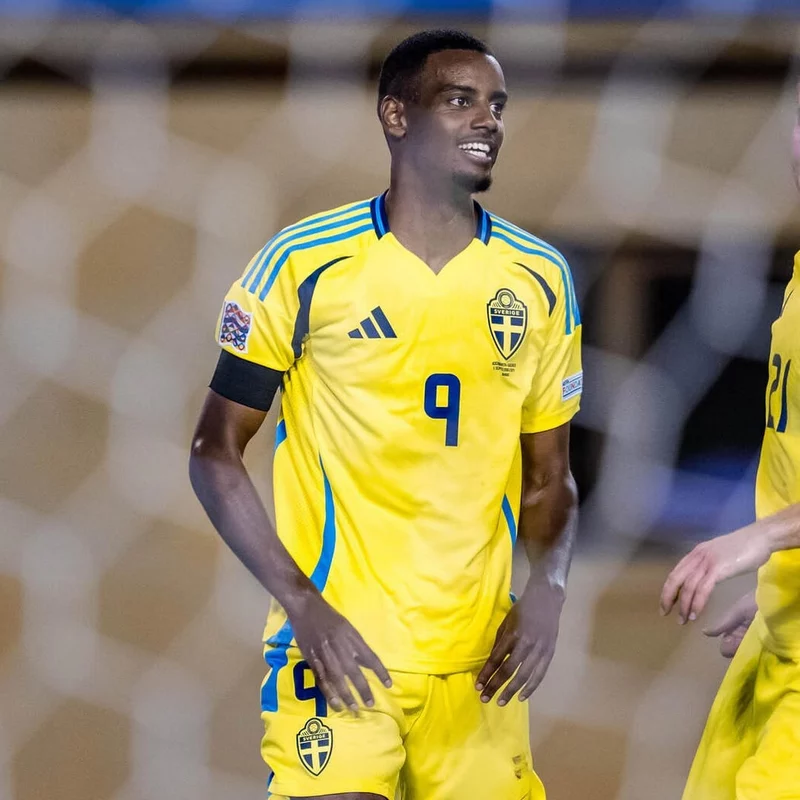 ảnh cầu thủ Alexander Isak 3