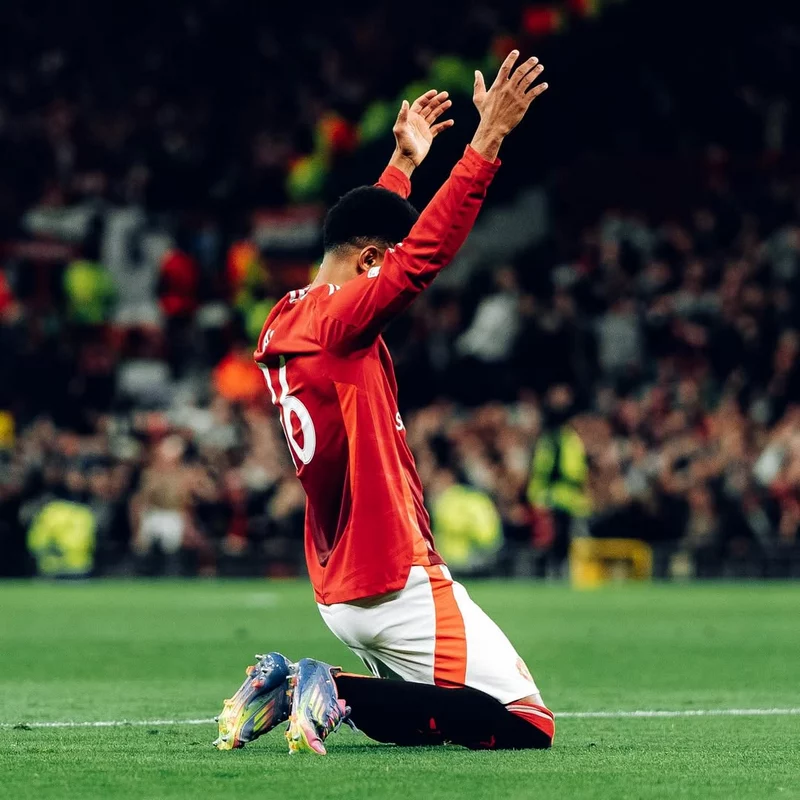 ảnh cầu thủ Amad Diallo 3