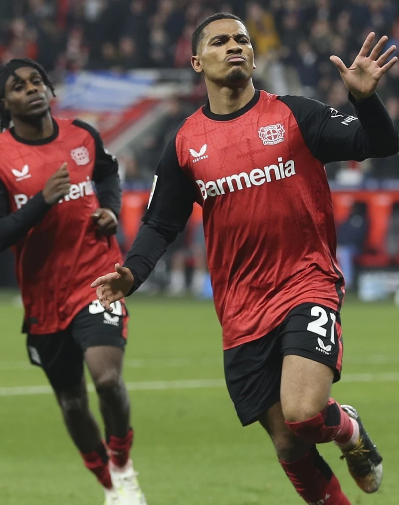 Hình ảnh cầu thủ Amine Adli 2