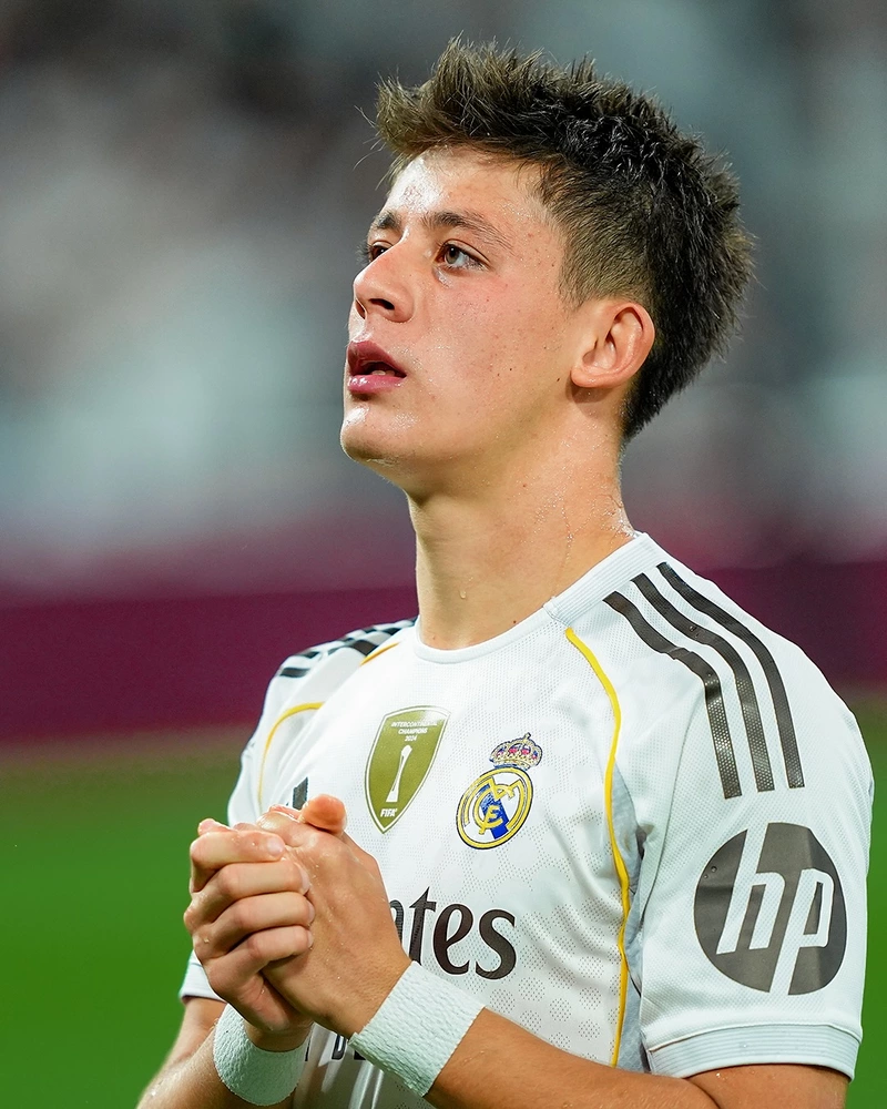 Arda Güler: Thần đồng bóng đá châu Âu sinh năm 2005