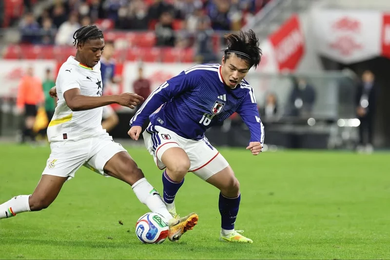 Hình ảnh cầu thủ Ayase Ueda 4