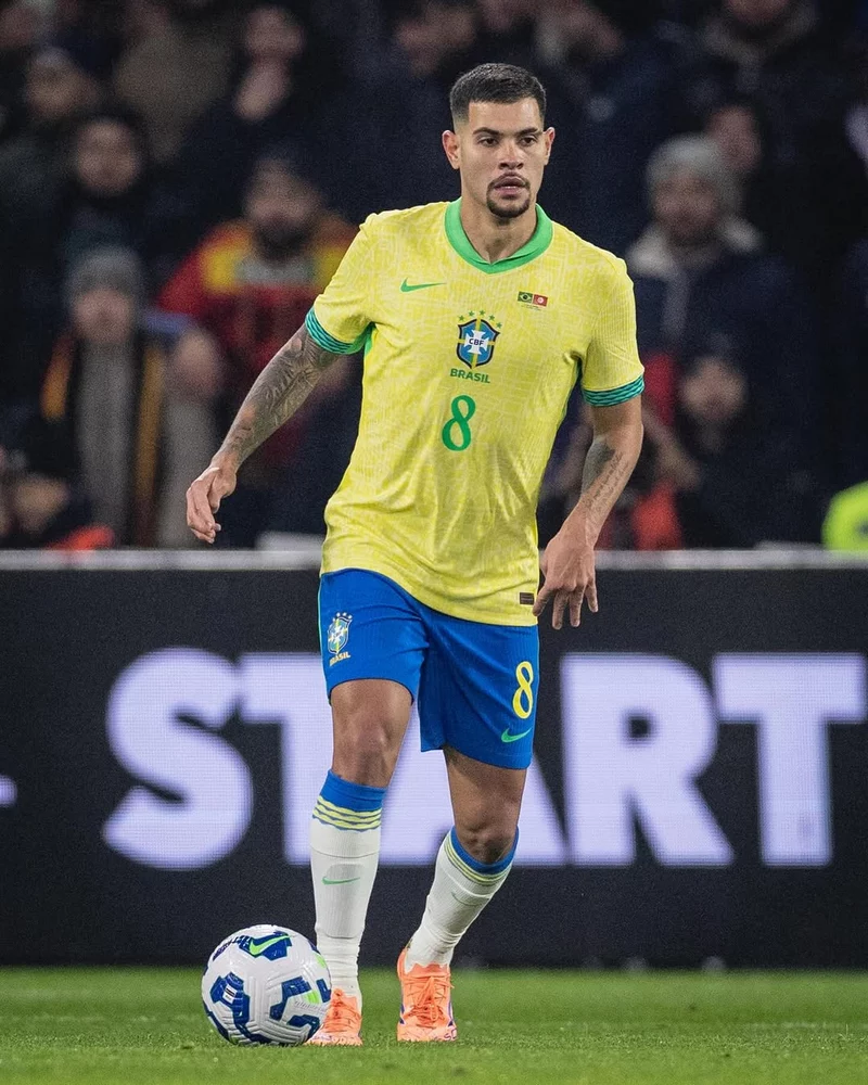 ảnh cầu thủ Bruno Guimarães 3