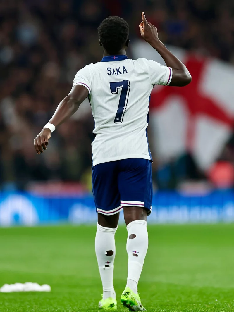 ảnh cầu thủ Bukayo Saka 1