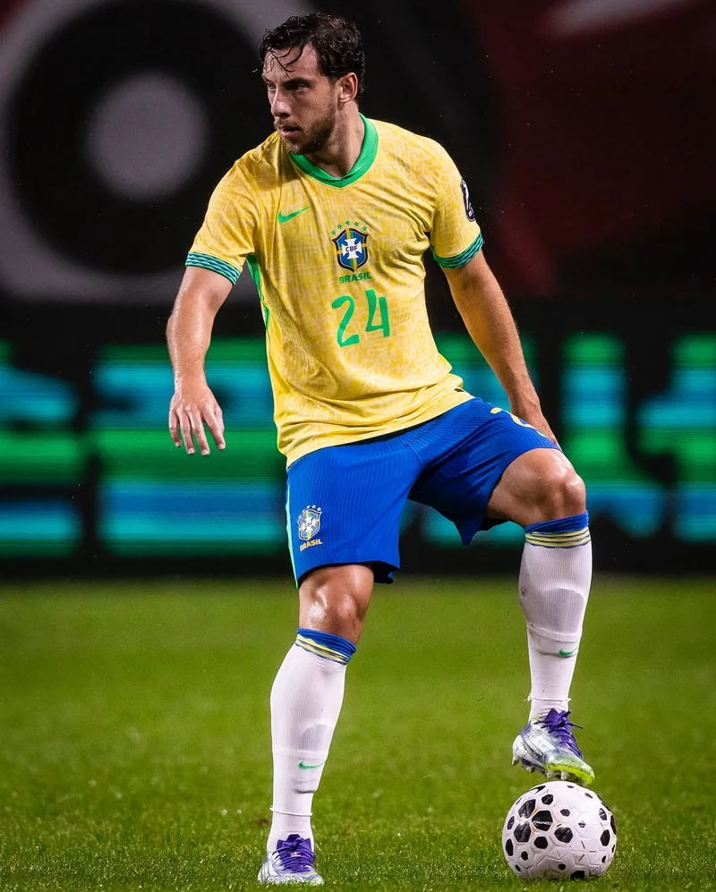 Hình ảnh cầu thủ Carlos Augusto 3