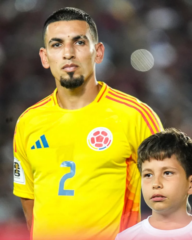 Hình ảnh cầu thủ Daniel Muñoz 4