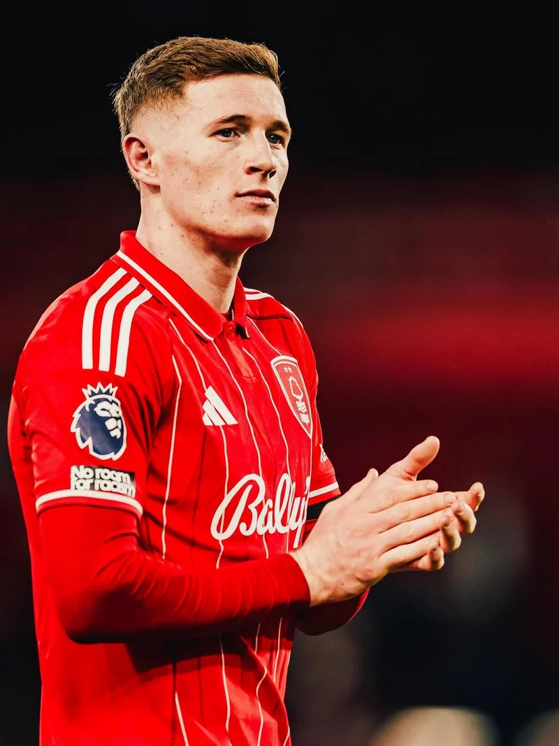 Hình ảnh cầu thủ Elliot Anderson 1