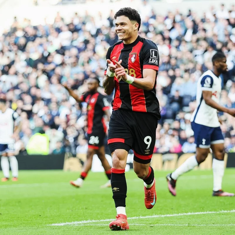 Hình ảnh cầu thủ Evanilson 4