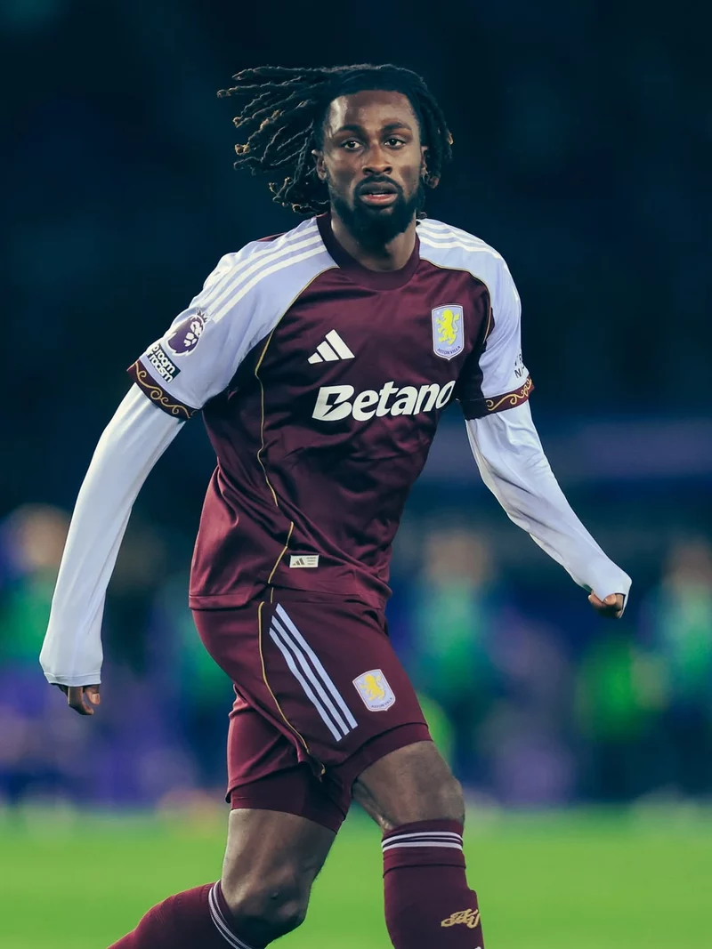 Hình ảnh cầu thủ Evann Guessand 1