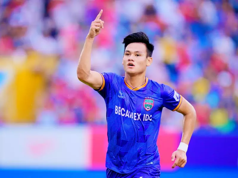 ảnh cầu thủ Hồ Tấn Tài 4