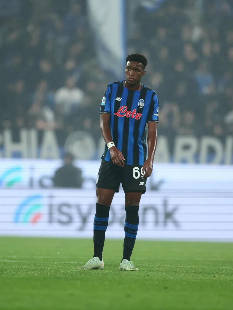 Hình ảnh cầu thủ Honest Ahanor 4