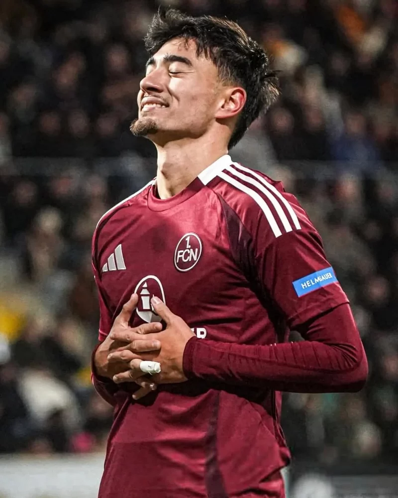 Hình ảnh cầu thủ Jens Castrop 2