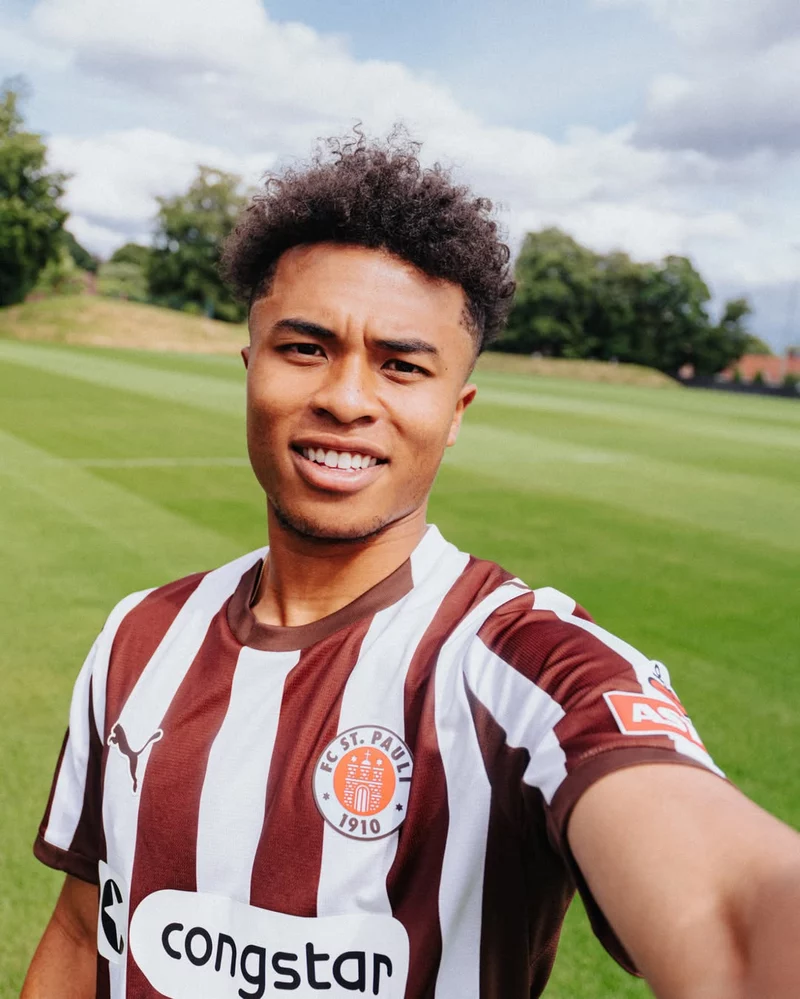 Hình ảnh cầu thủ Joel Chima Fujita 4