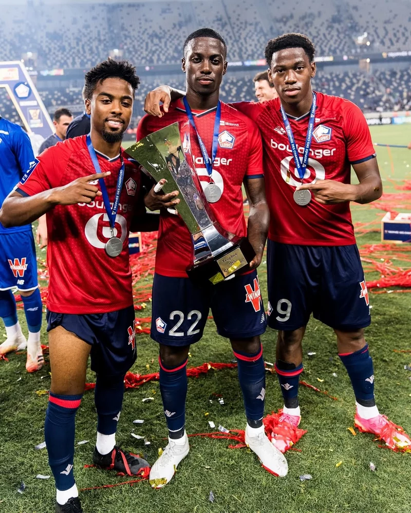 ảnh cầu thủ Jonathan David 3