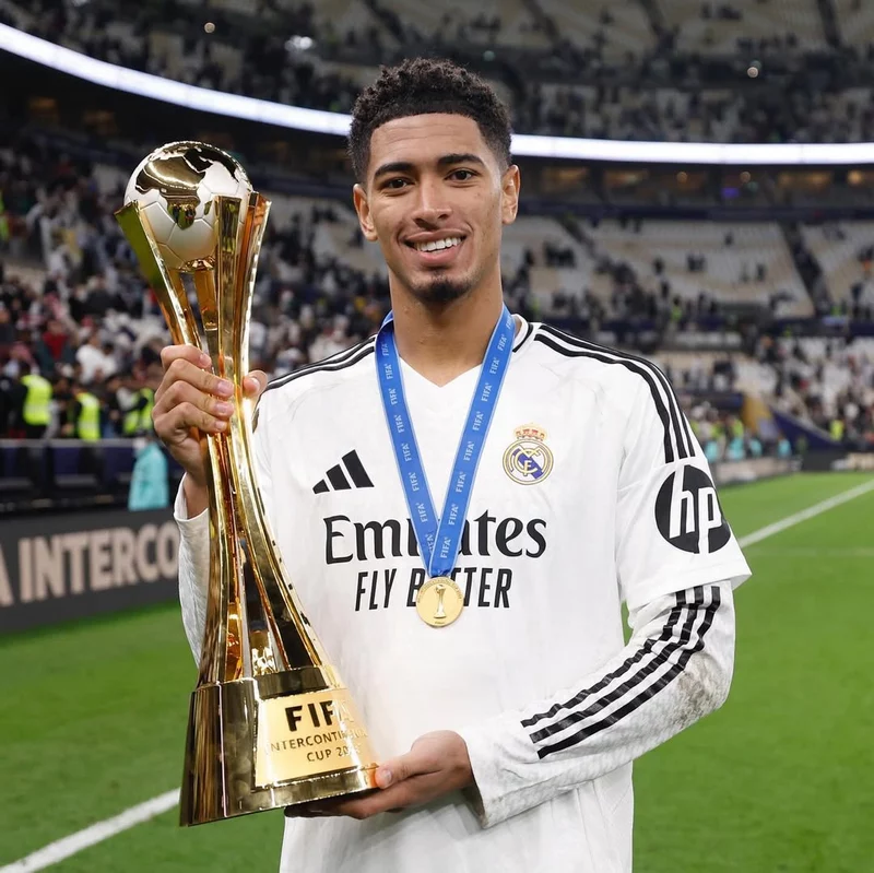 Jude Bellingham: Tài Năng Hay Kỳ Tích? Sự Nghiệp & Thành Tích Đầy Ấn Tượng