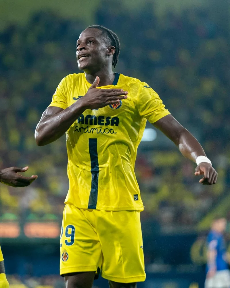 Hình ảnh cầu thủ Karl Etta Eyong 3