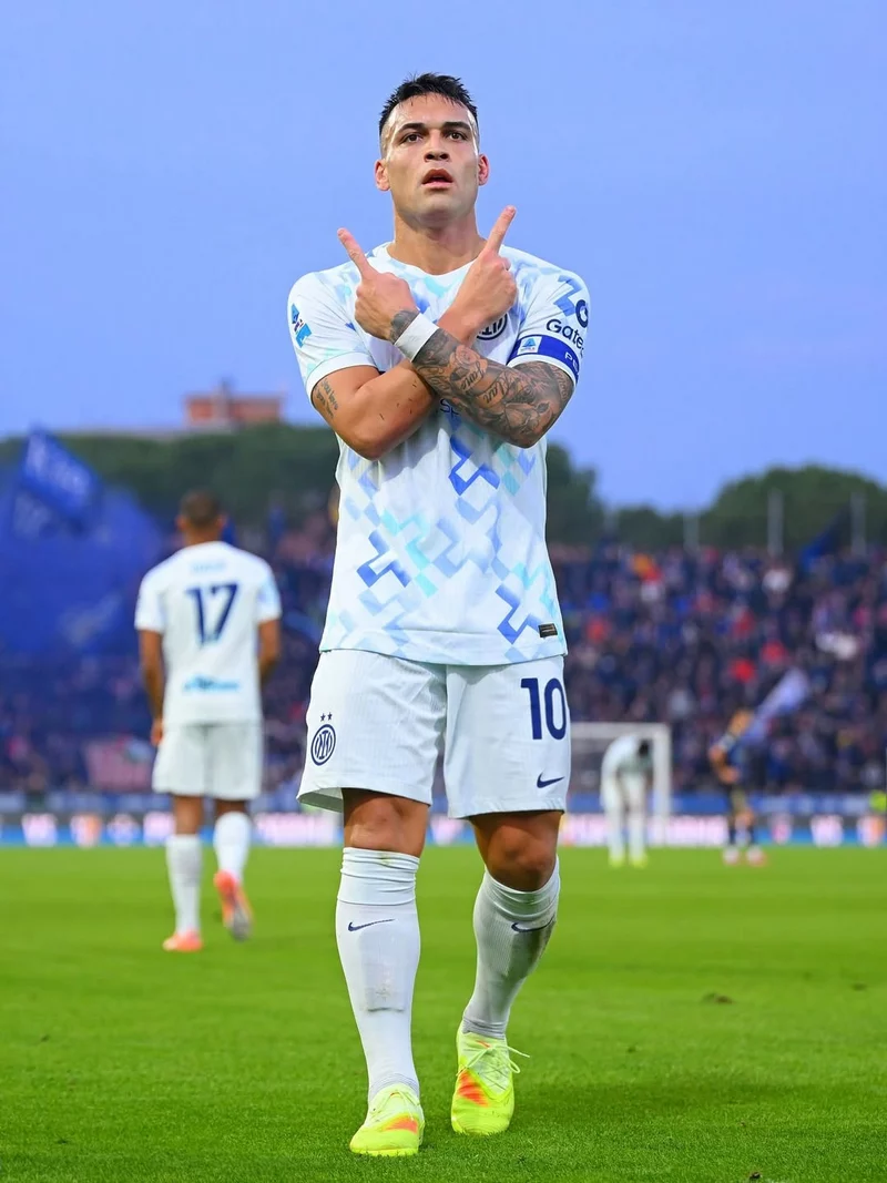 ảnh cầu thủ Lautaro Martínez 3