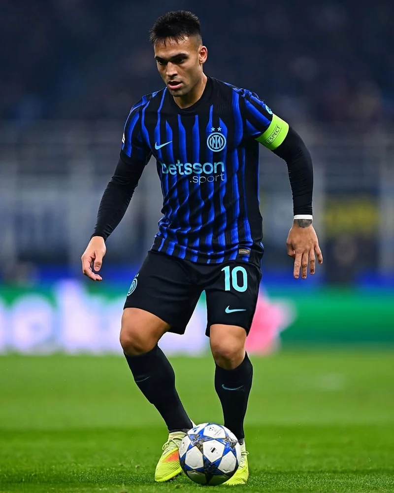 ảnh cầu thủ Lautaro Martínez 4