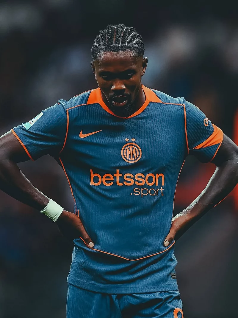 Hình ảnh cầu thủ Marcus Thuram 3