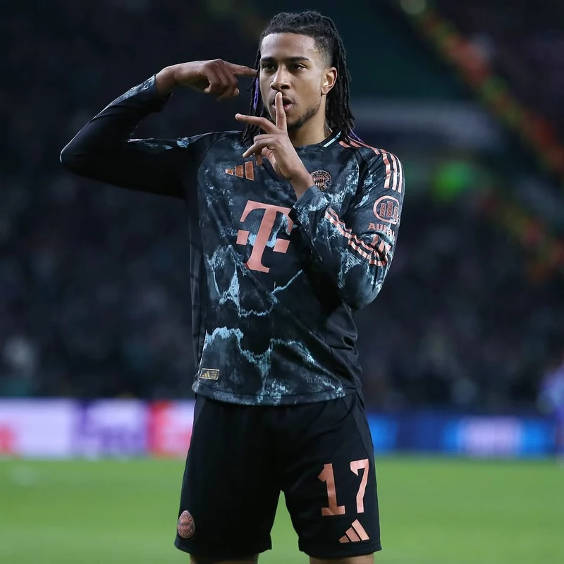 ảnh cầu thủ Michael Olise 3