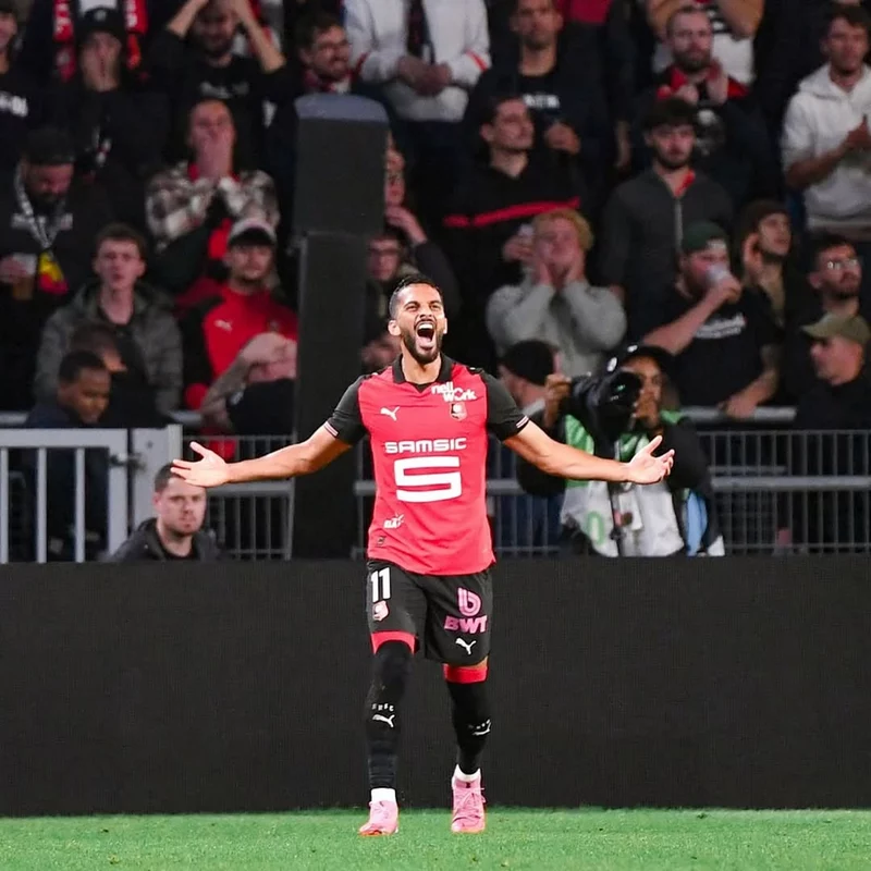 Hình ảnh cầu thủ Mousa Tamari 2