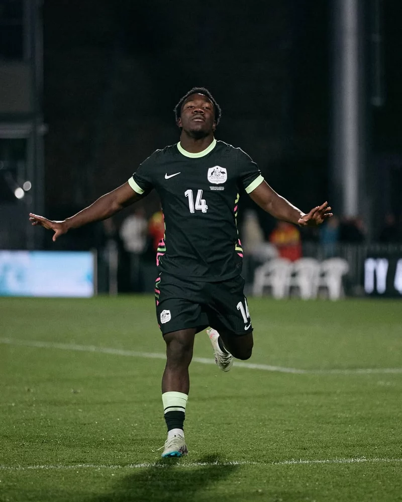 Hình ảnh cầu thủ Nestory Irankunda 4