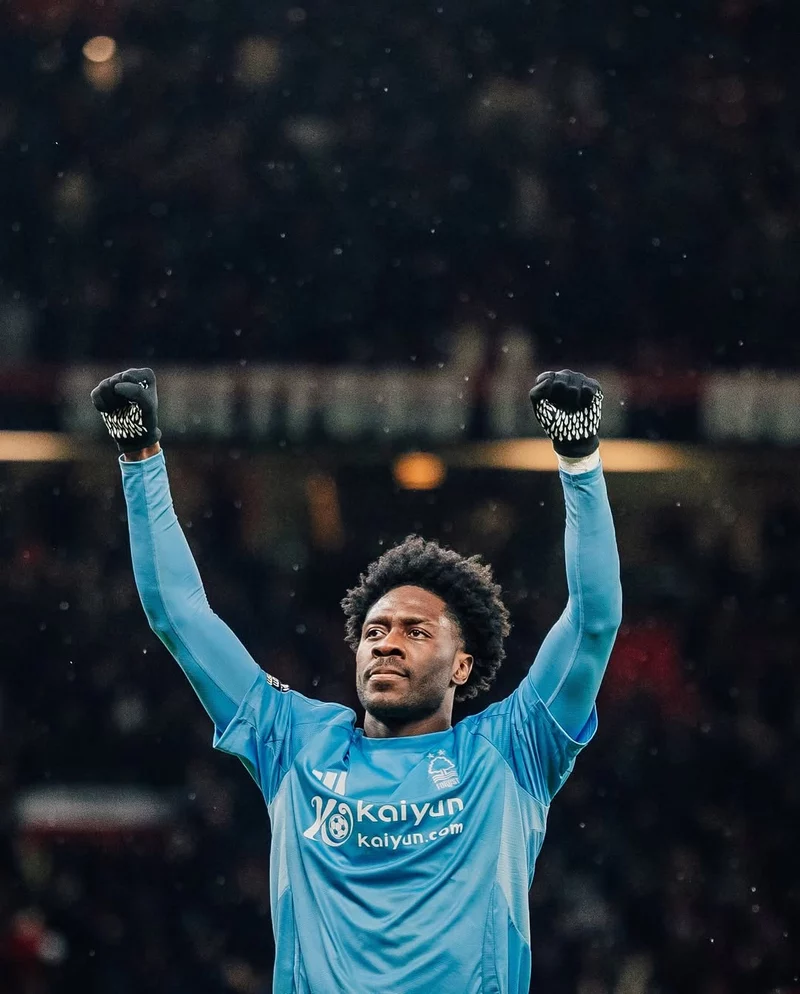 Hình ảnh cầu thủ Ola Aina 3