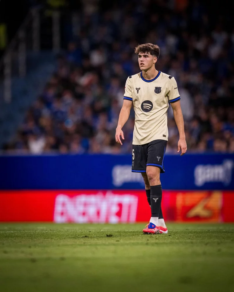 ảnh cầu thủ Pau Cubarsí 2