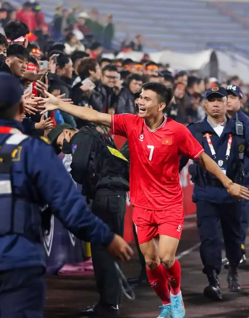 ảnh cầu thủ Phạm Xuân Mạnh 2