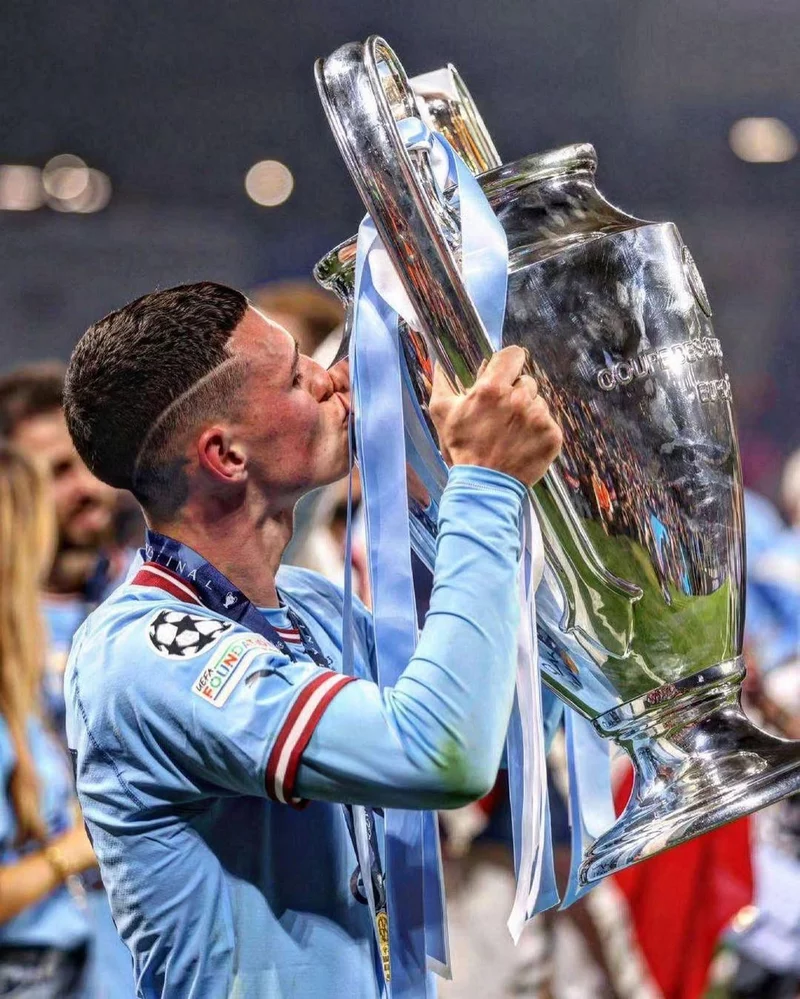 ảnh cầu thủ Phil Foden 1