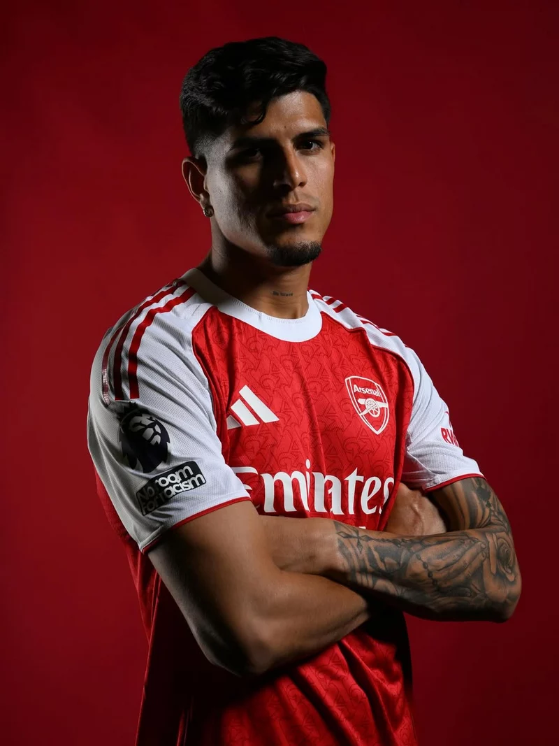 Piero Hincapié: Trung Vệ Tài Năng Được Chờ Đợi Tại Châu Âu