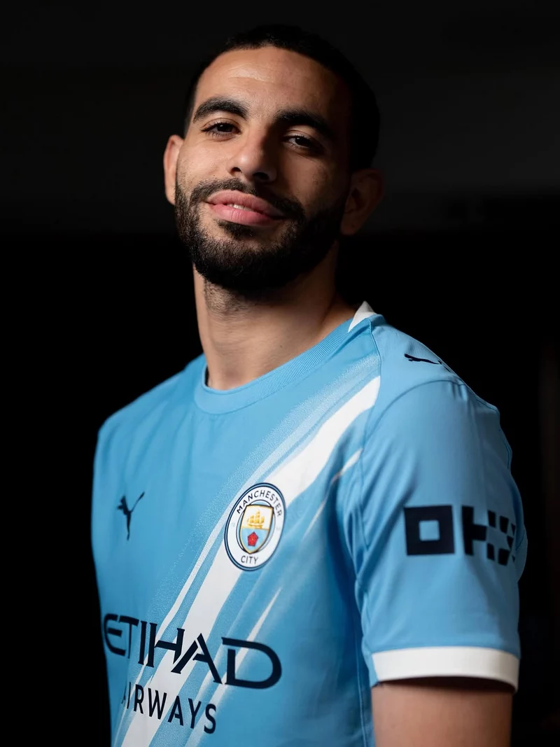 Rayan Aït‑Nouri – Hậu Vệ Trái Toàn Diện và Đầy Tiềm Năng