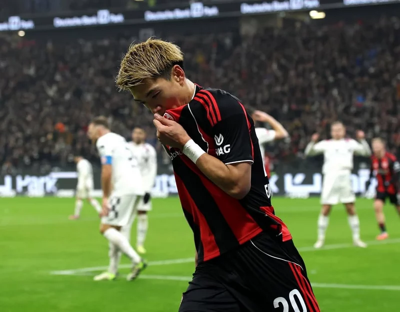 ảnh cầu thủ Ritsu Doan 3