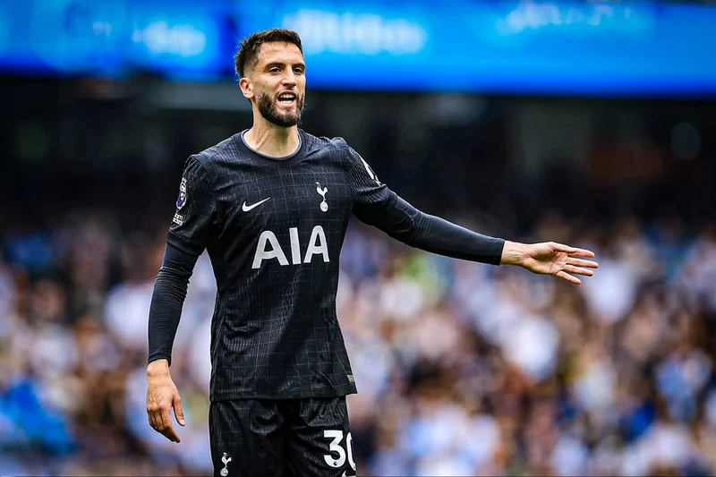 Rodrigo Bentancur — Phong cách thi đấu & vai trò trong đội hình Tottenham
