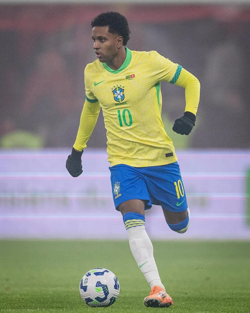 ảnh cầu thủ Rodrygo 3