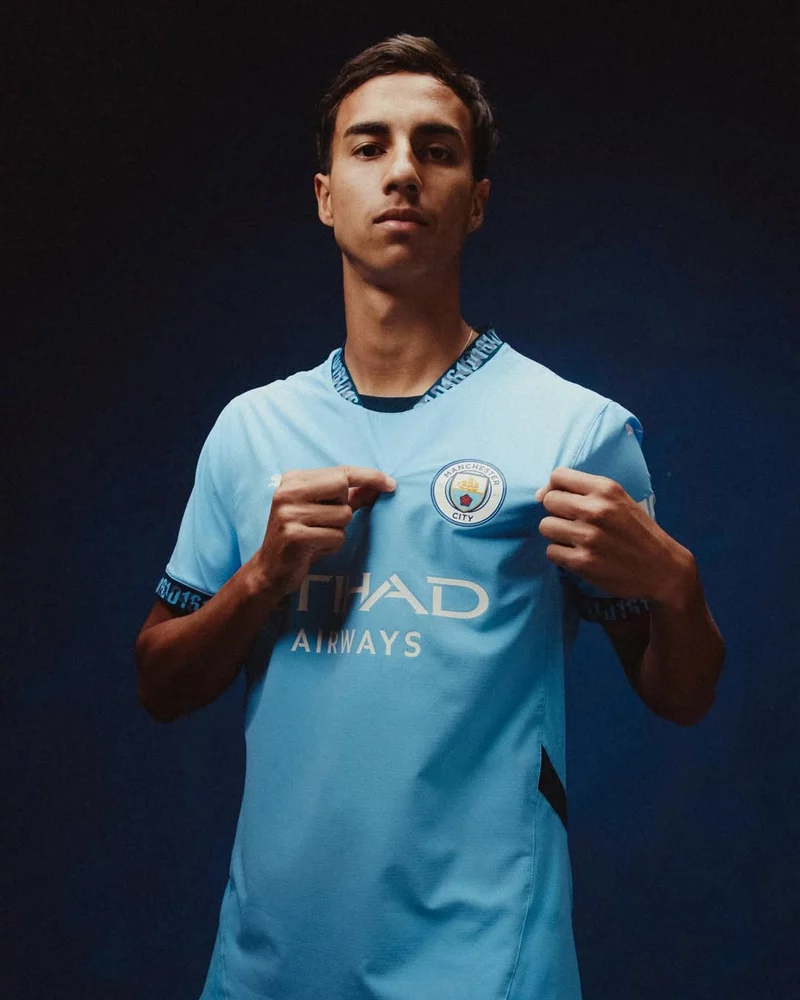 Sự Nghiệp Thi Đấu Của Vitor Reis: Từ Palmeiras Đến Châu Âu