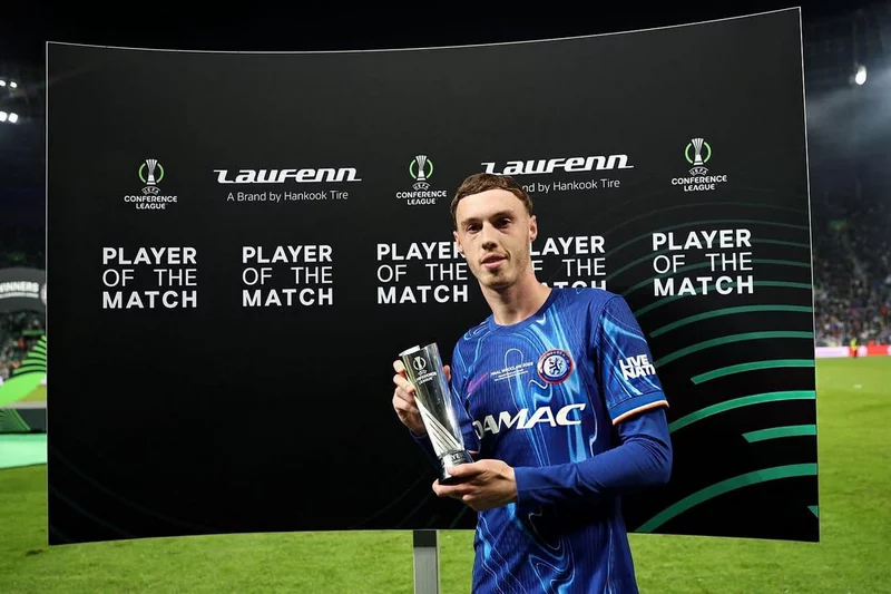 Cole Palmer: Từ cậu bé Man City đến trái tim của Stamford Bridge