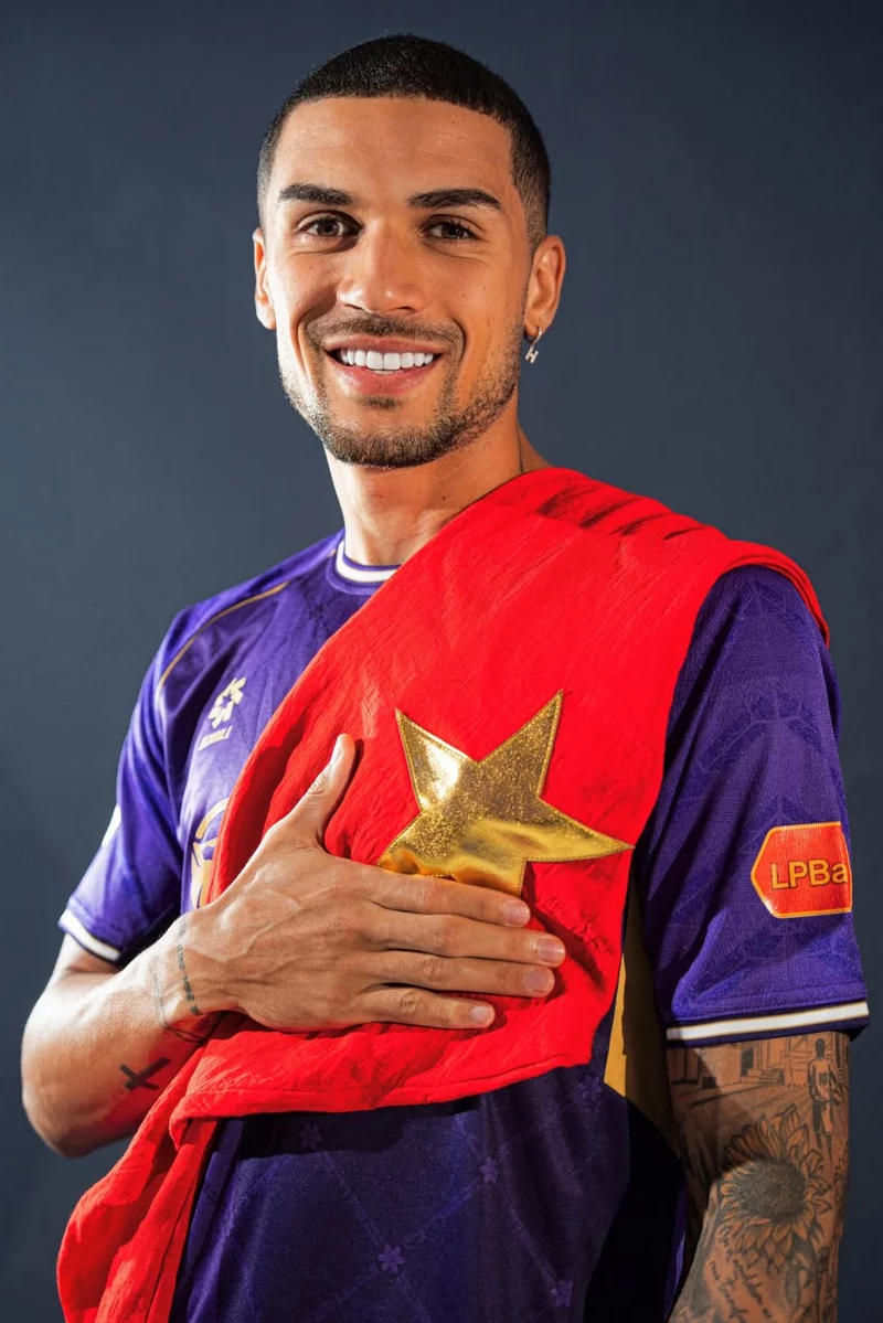 ảnh cầu thủ Hêndrio - Đỗ Hoàng Hên 2