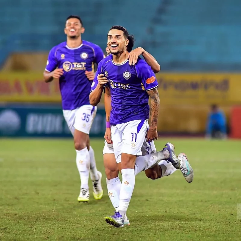 ảnh cầu thủ Hêndrio - Đỗ Hoàng Hên 3