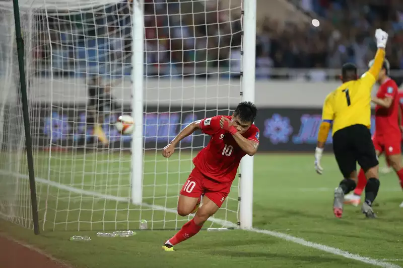 ảnh cầu thủ Phạm Tuấn Hải 2