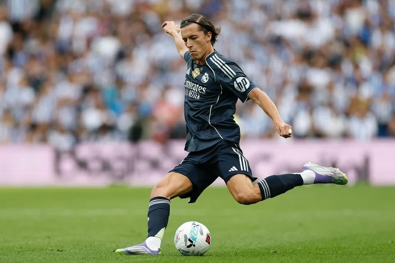 Hình ảnh cầu thủ Álvaro Carreras 3