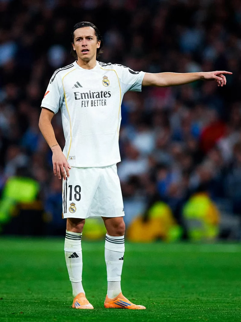 Hình ảnh cầu thủ Álvaro Carreras 4