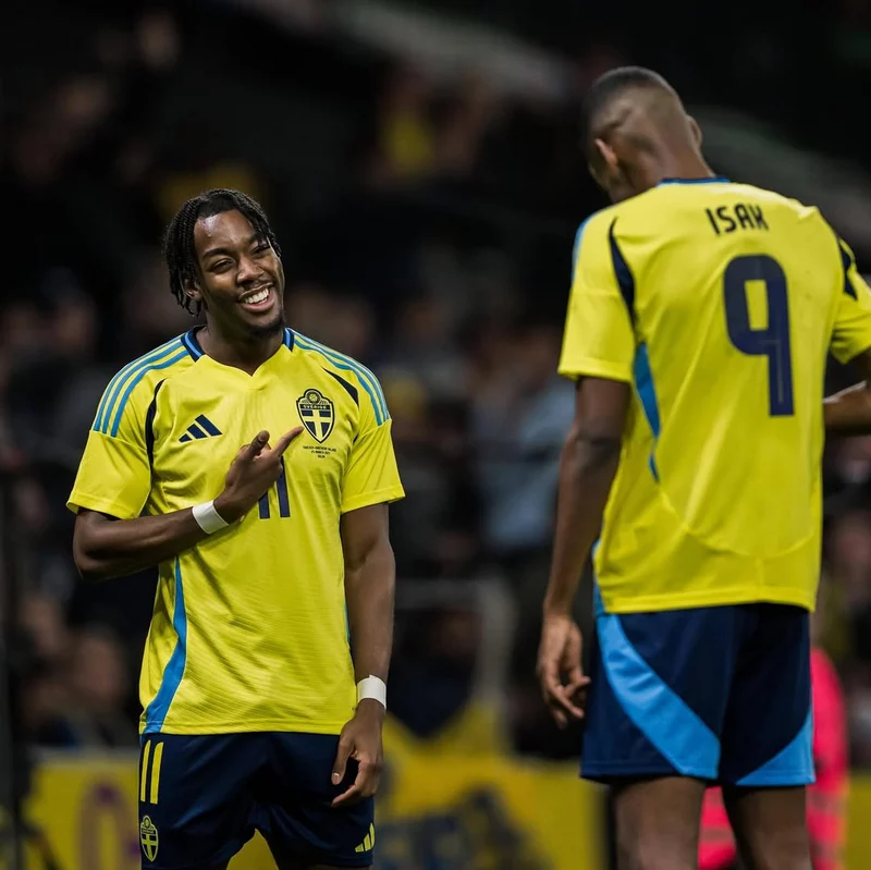 Hình ảnh cầu thủ Anthony Elanga 2