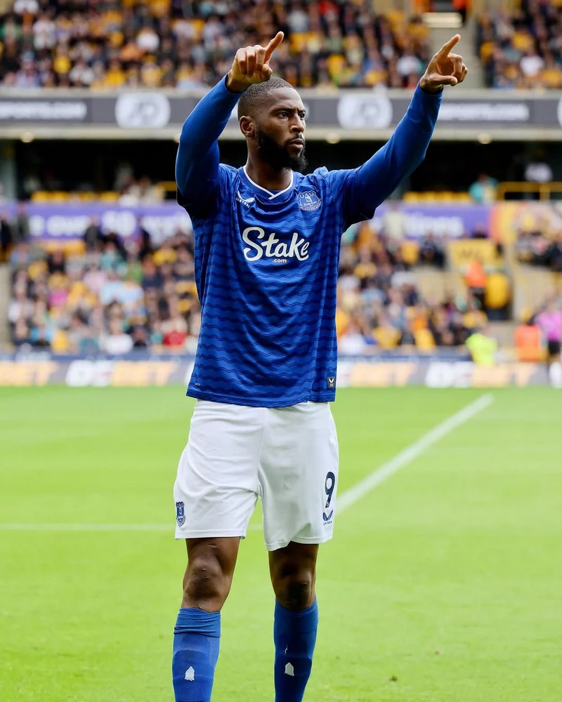 Hình ảnh cầu thủ Beto 3