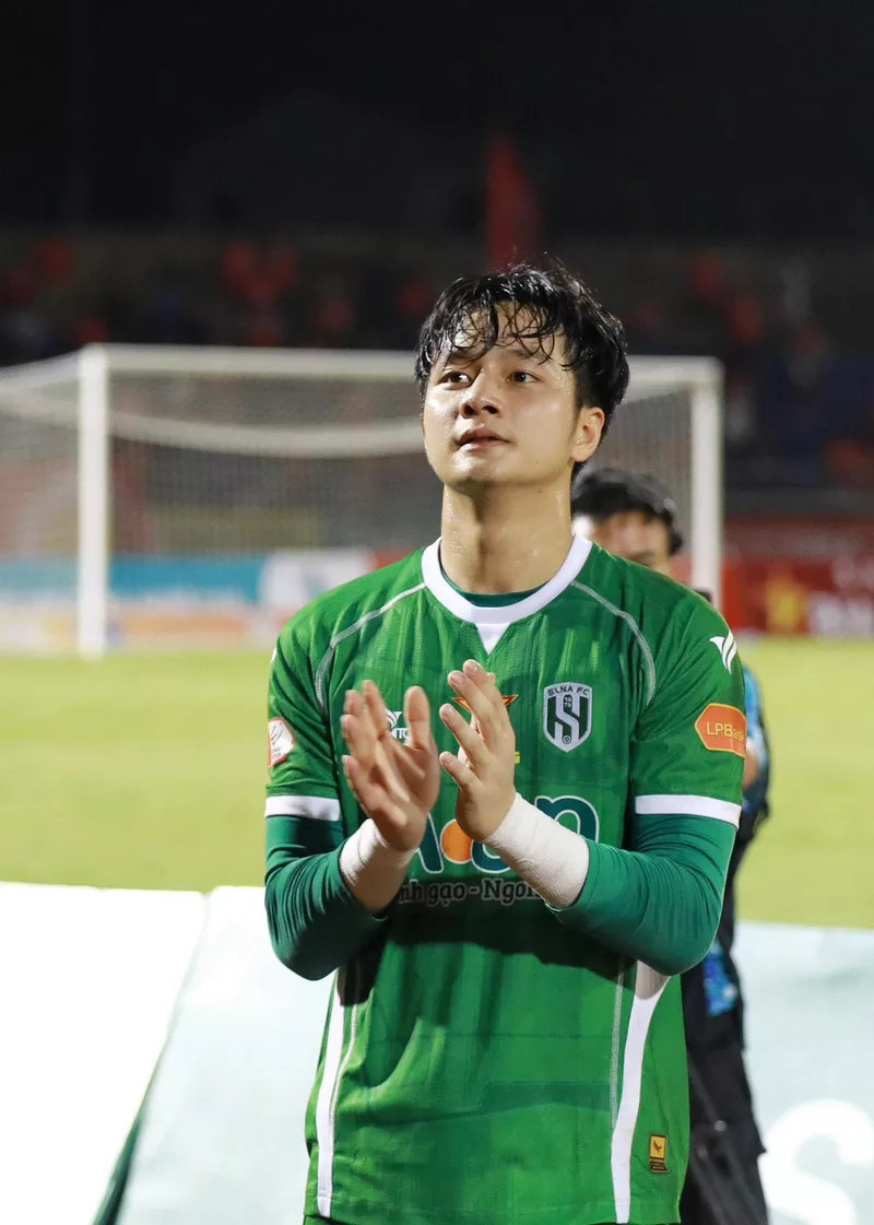 Cao Văn Bình: Sự kết hợp hoàn hảo giữa kỹ thuật và bản lĩnh thủ môn