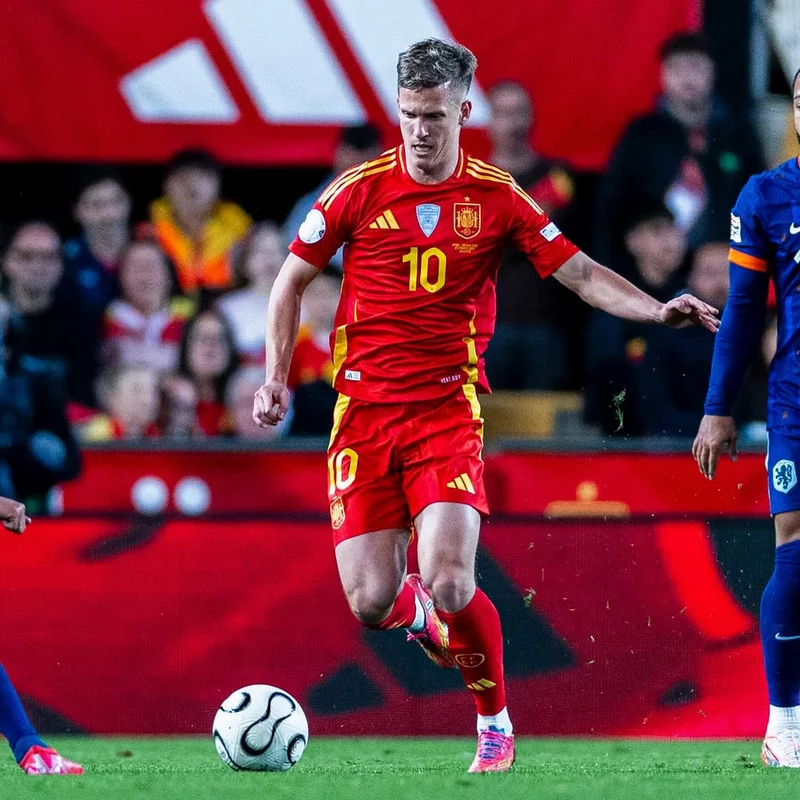 Hình ảnh cầu thủ Dani Olmo 2