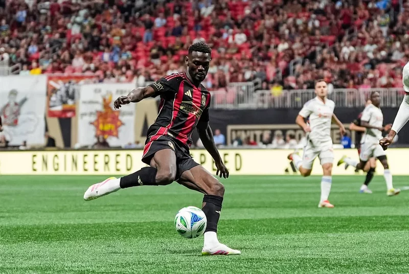 Hình ảnh cầu thủ Emmanuel Latte Lath 4