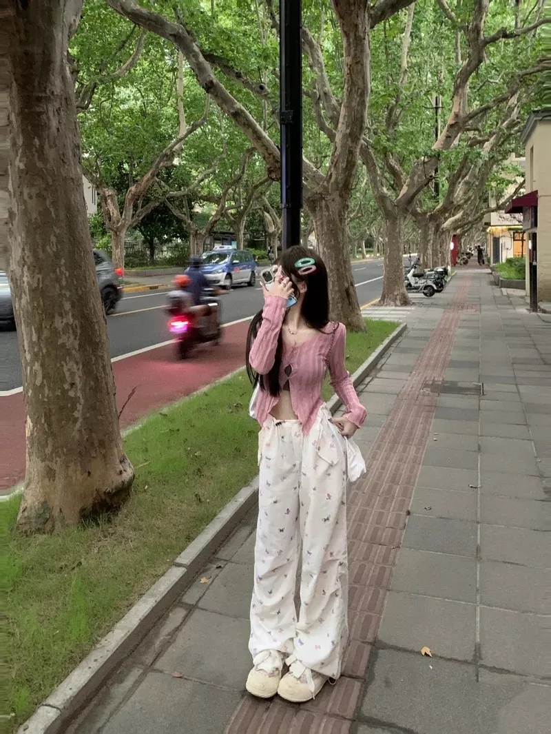 Gái xinh che mặt tạo dáng bí ẩn cực thu hút