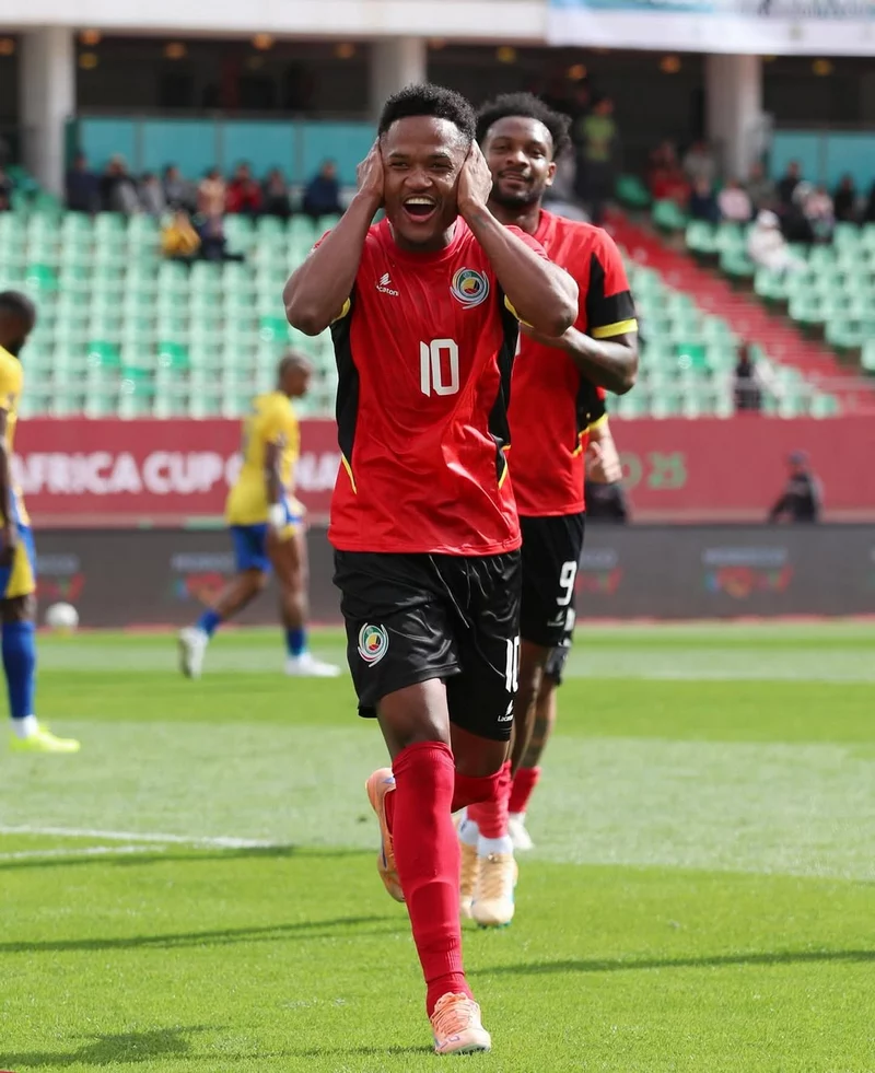 Hình ảnh cầu thủ Geny Catamo 1